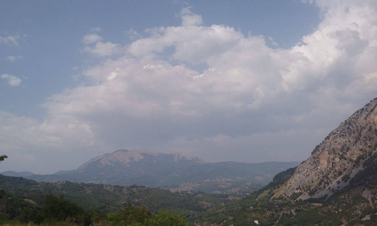 Da Piano dei Peri verso Trecchina